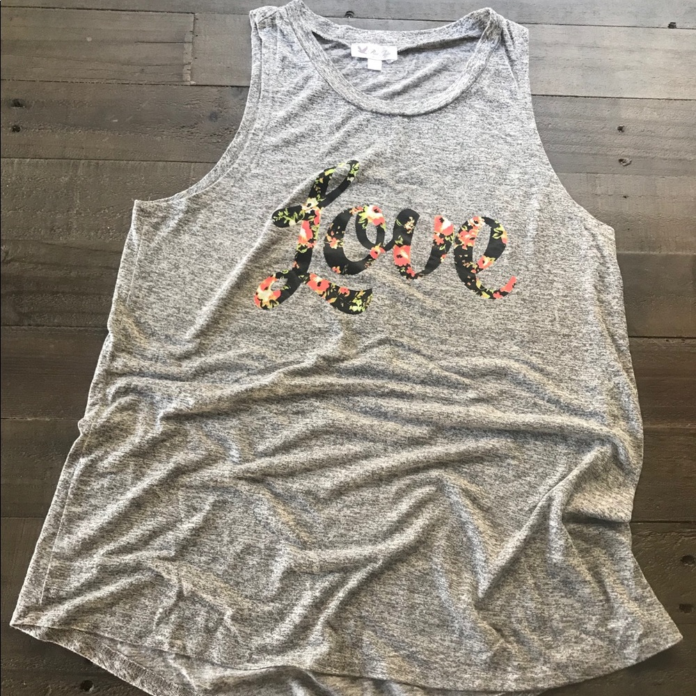 LOVE Top! ♥️🌷🌼